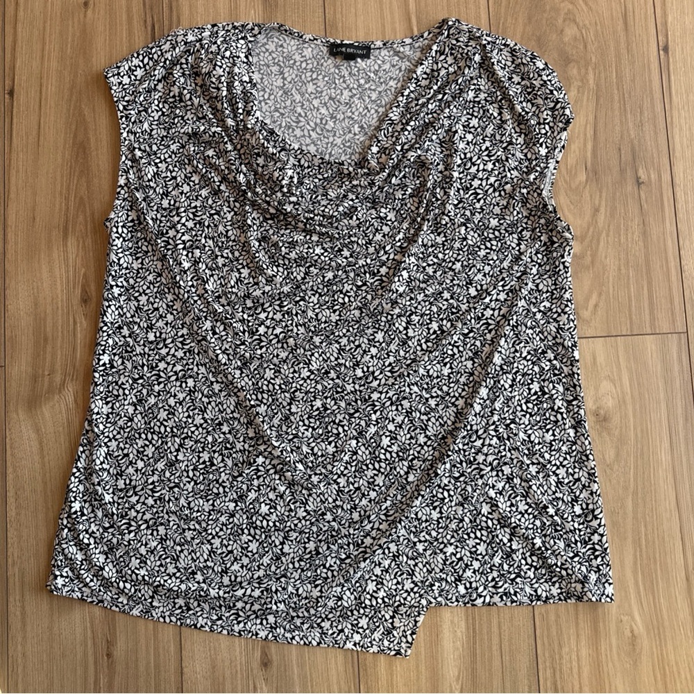 Lane Bryant Black White Cowl Neck Half Wrap Sleeveless Blouse Size 14/16 Floral